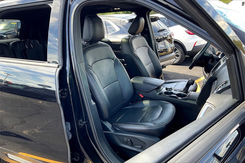 2019 Ford Explorer Limited photo 6