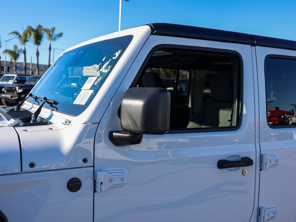 New 2026 Bright White Clear-Coat Exterior Paint Jeep Willys image 10