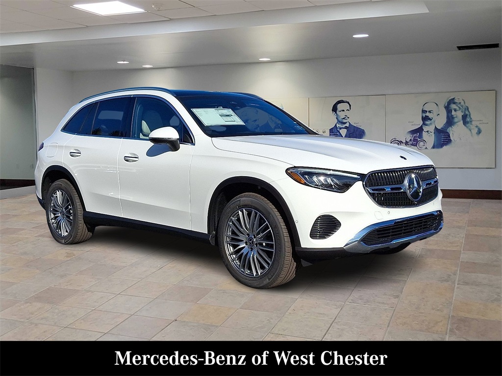2026 Mercedes-Benz GLC Base's photo