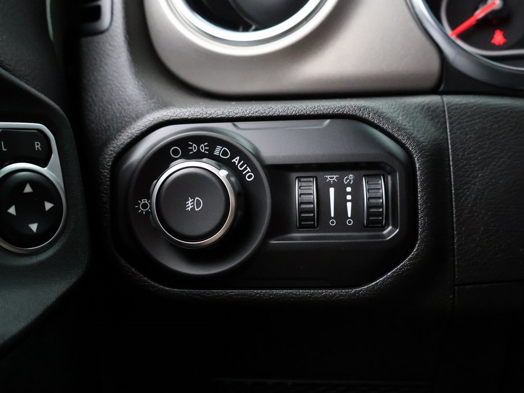 2020 Jeep Wrangler Unlimited Rubicon photo 28