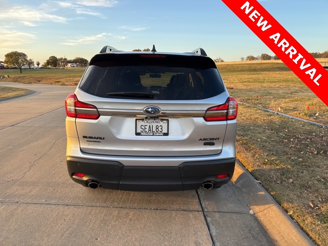 2022 Subaru Ascent Onyx Edition photo 4