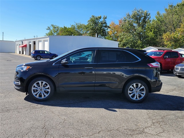 2024 Ford Edge Titanium photo 8