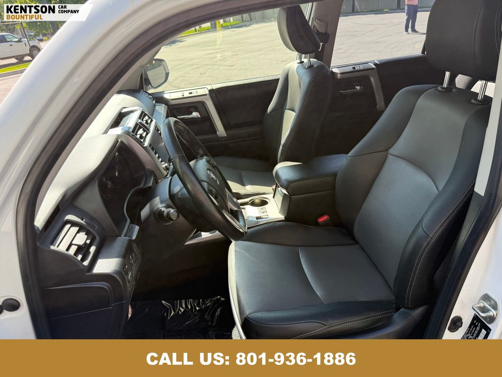 2024 Toyota 4Runner SR5 Premium photo 29