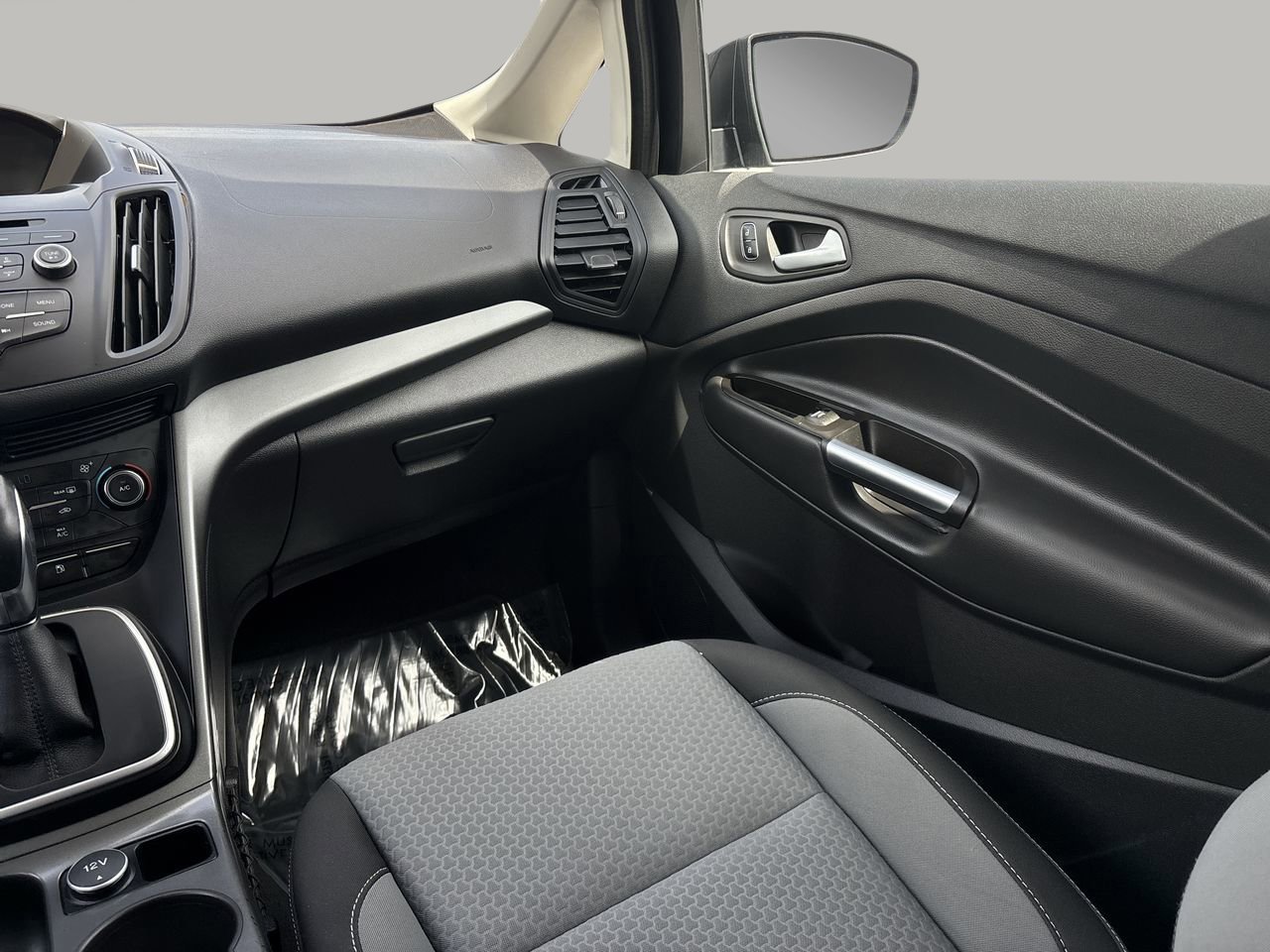 2017 Ford C-Max Hybrid SE photo 10