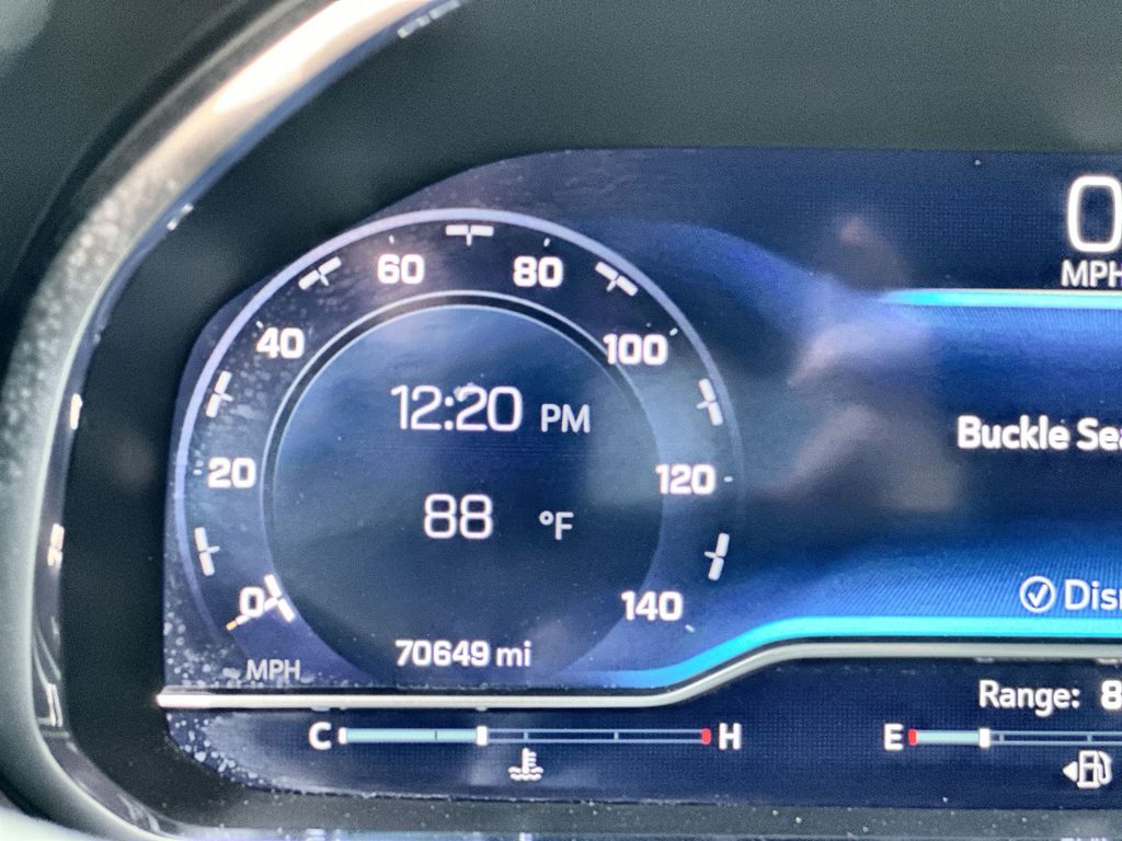2022 Chevrolet Suburban Z71 photo 12