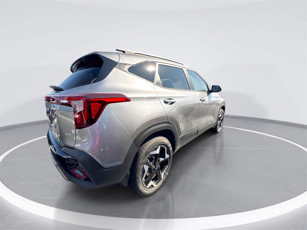 2026 Kia Seltos S photo 4