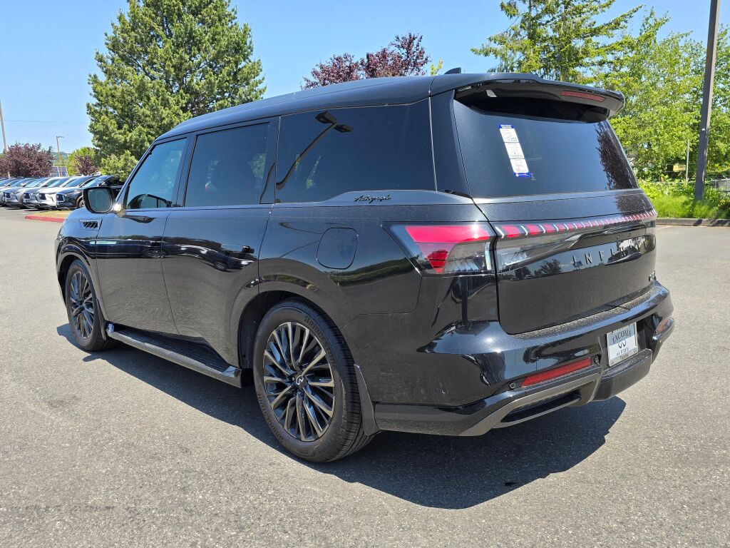 2025 Infiniti QX80 photo 2