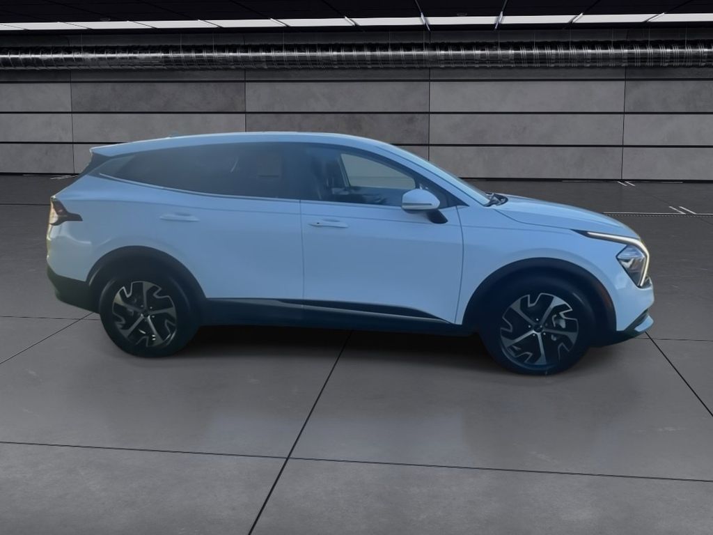 2023 Kia Sportage EX photo 4