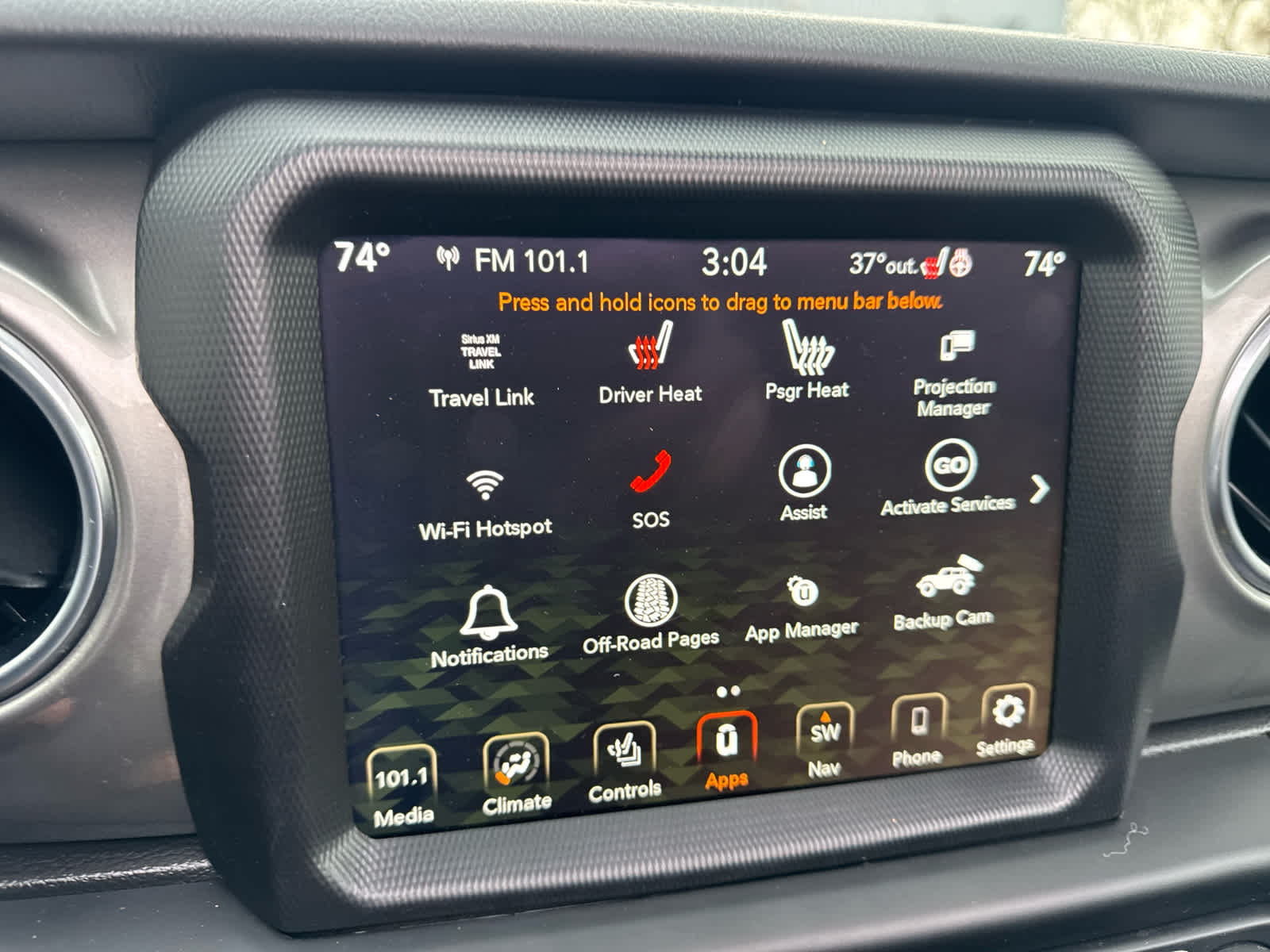 2023 Jeep Wrangler Sahara photo 37