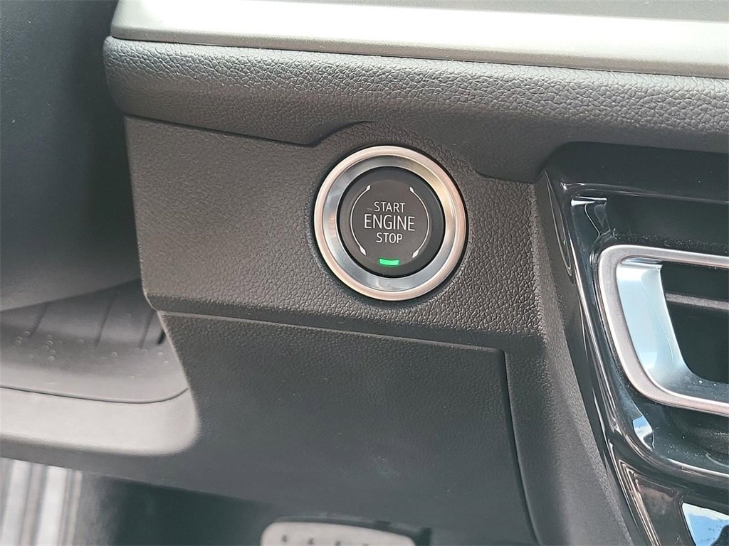 2025 Chevrolet Traverse photo 9