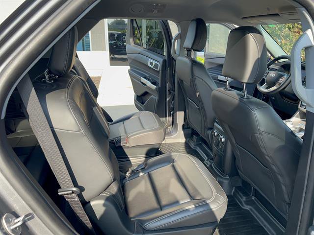 2022 Ford Explorer XLT photo 21