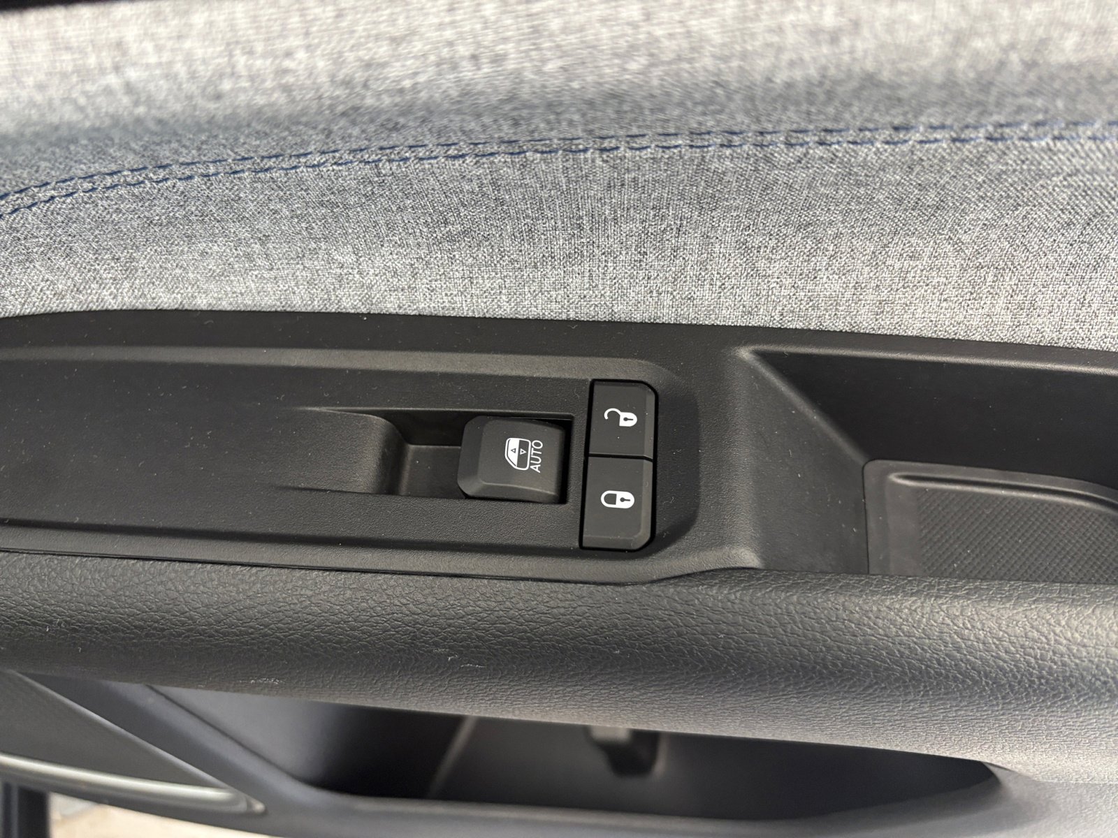 2022 Jeep Compass Latitude photo 30