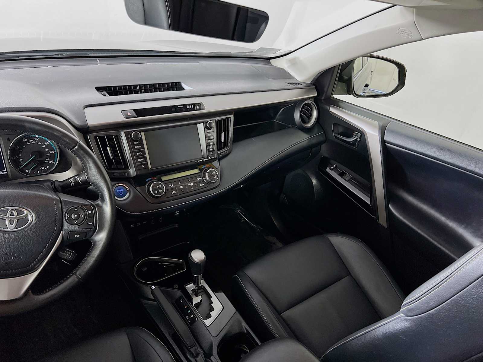 2018 Toyota RAV4 Hybrid Limited photo 24