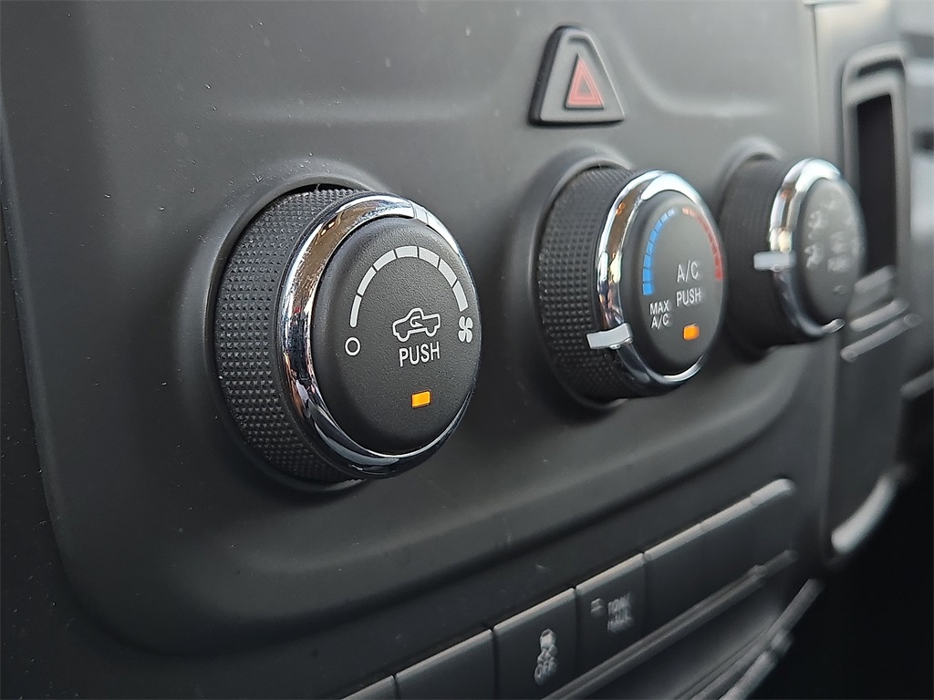 2024 Ram 1500 Classic SLT photo 13