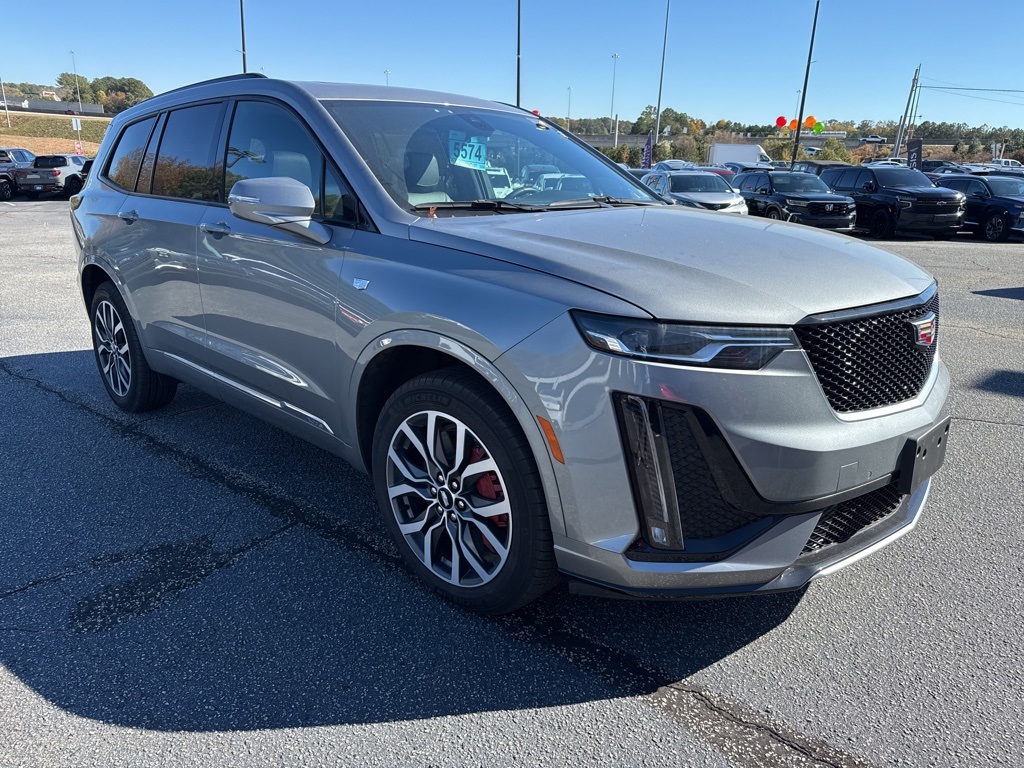 2024 Cadillac XT6 Sport photo 4