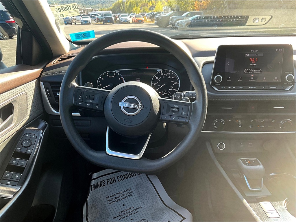 2023 Nissan Rogue S photo 17