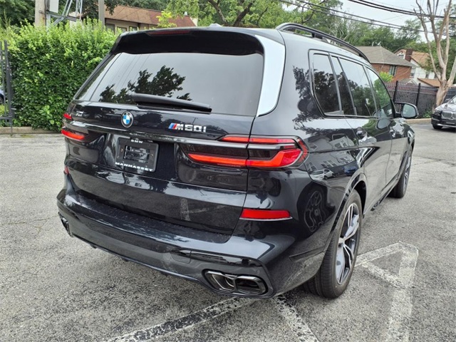 2026 Bmw X7 M60i photo 2
