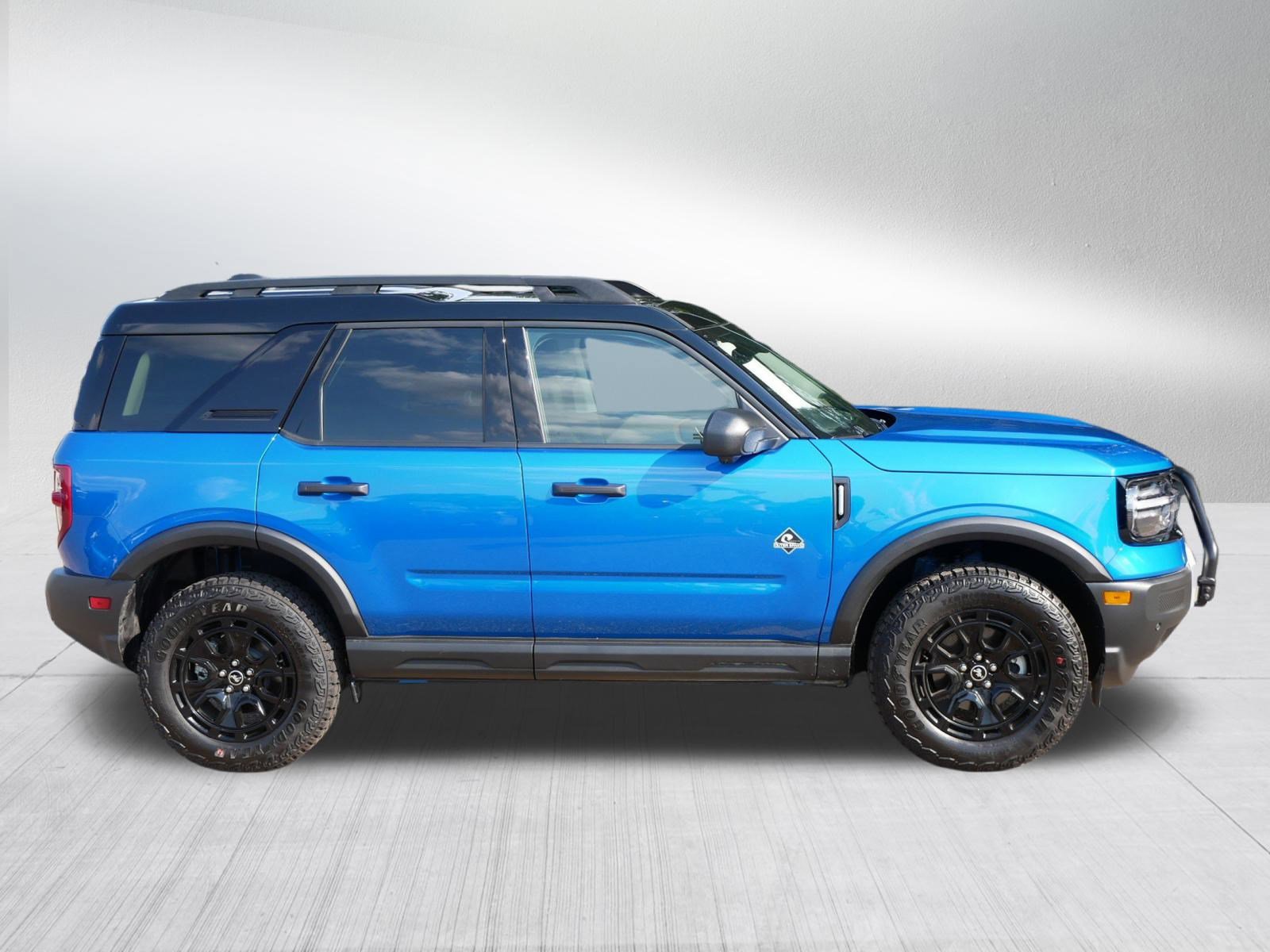 2025 Ford Bronco Sport Outer Banks photo 8
