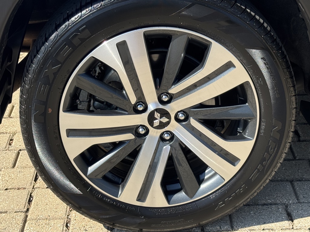2024 Mitsubishi Outlander Sport ES LE SE photo 8