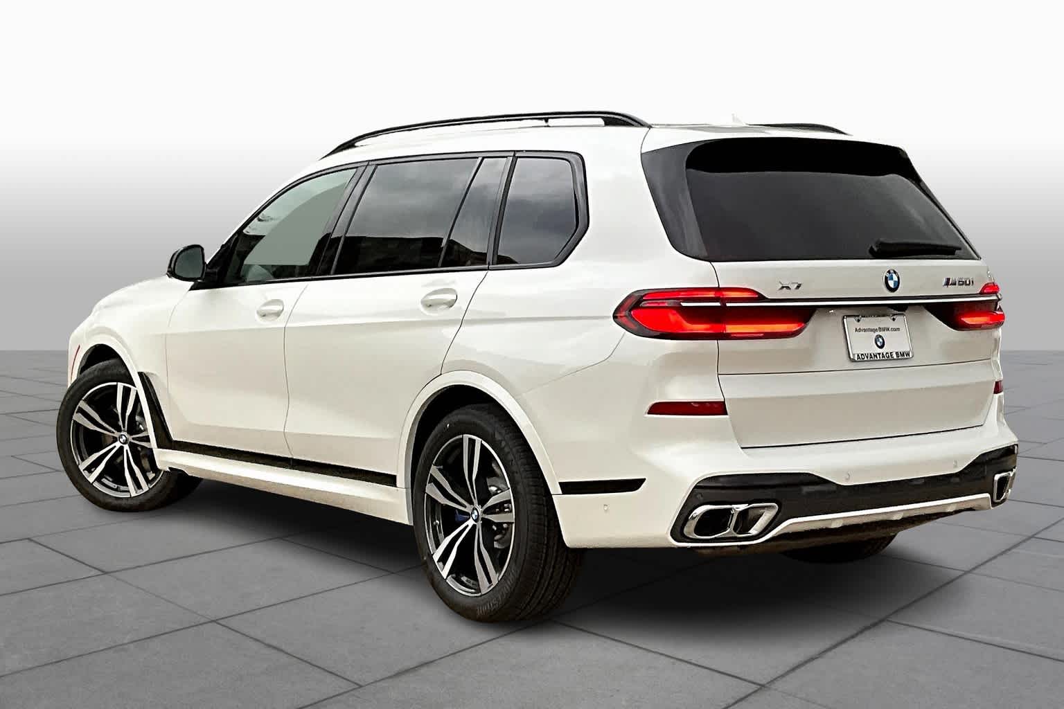 2025 Bmw X7 M60i photo 4