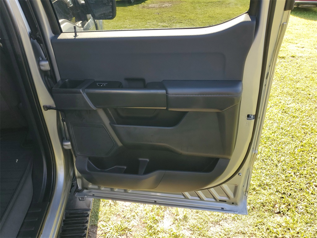 2023 Ford F-150 XL photo 30