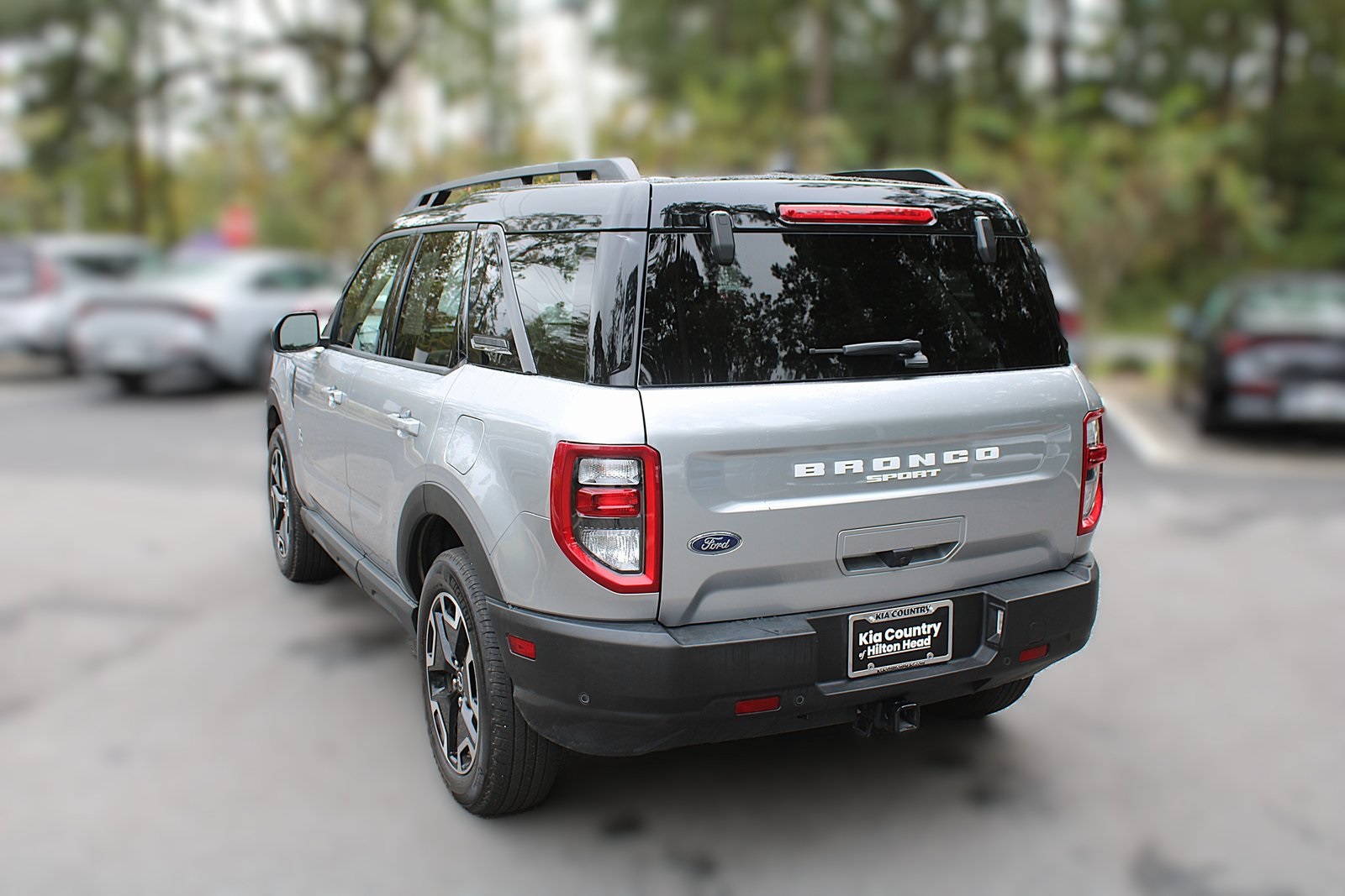 2022 Ford Bronco Sport Outer Banks photo 2