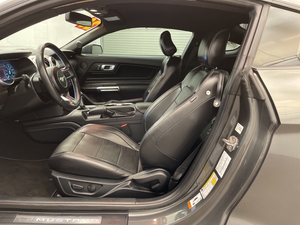 2020 Ford Mustang GT Premium photo 16