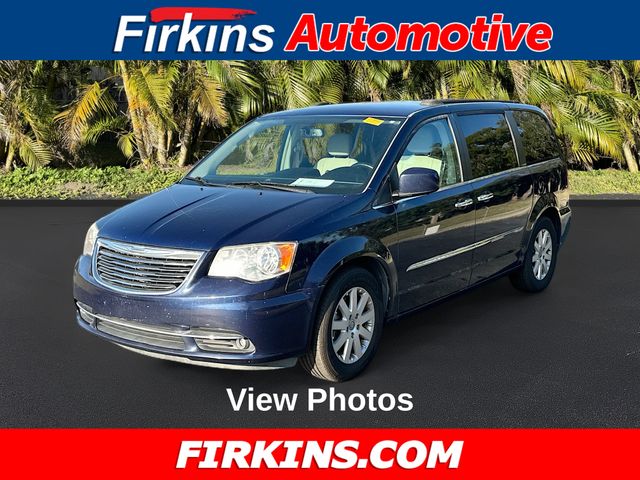 2016 Chrysler Town & Country Touring