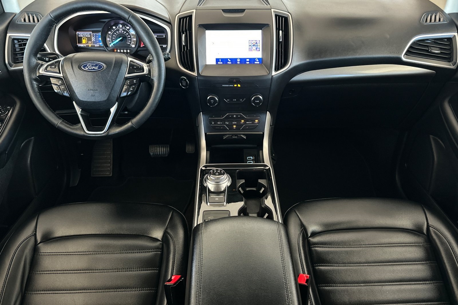 2020 Ford Edge SEL photo 12