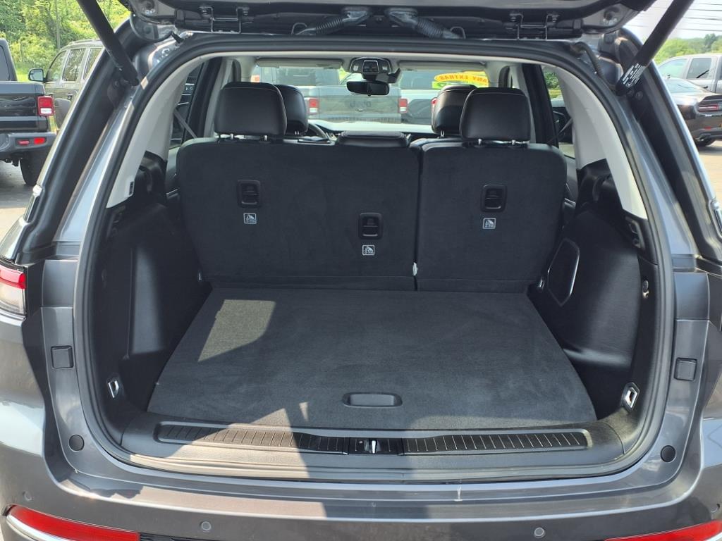 2022 Jeep Cherokee Base Limited photo 10