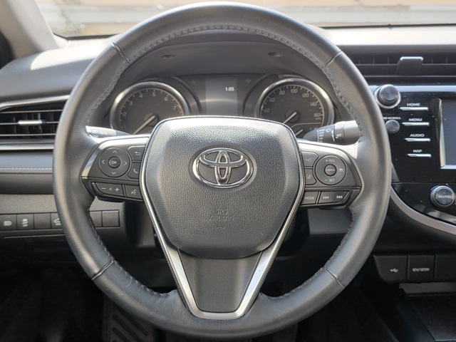 2020 Toyota Camry SE photo 15