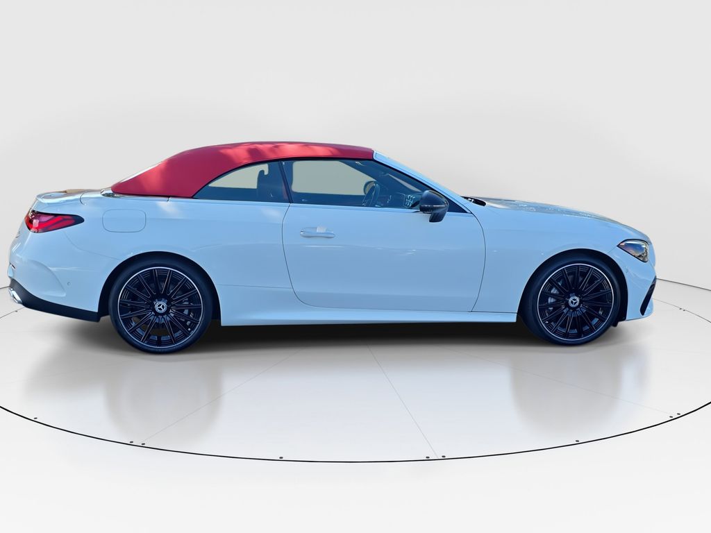 2024 Mercedes Benz CLE 450 4MATIC photo 3