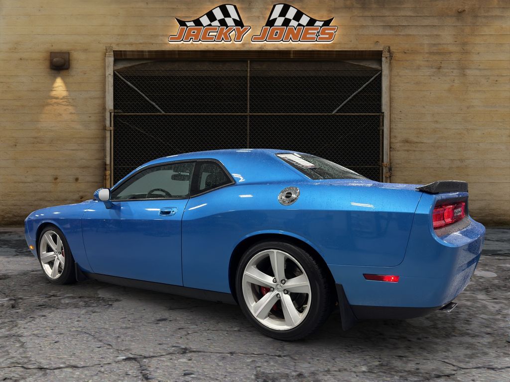 2010 Dodge Challenger SRT8 photo 6