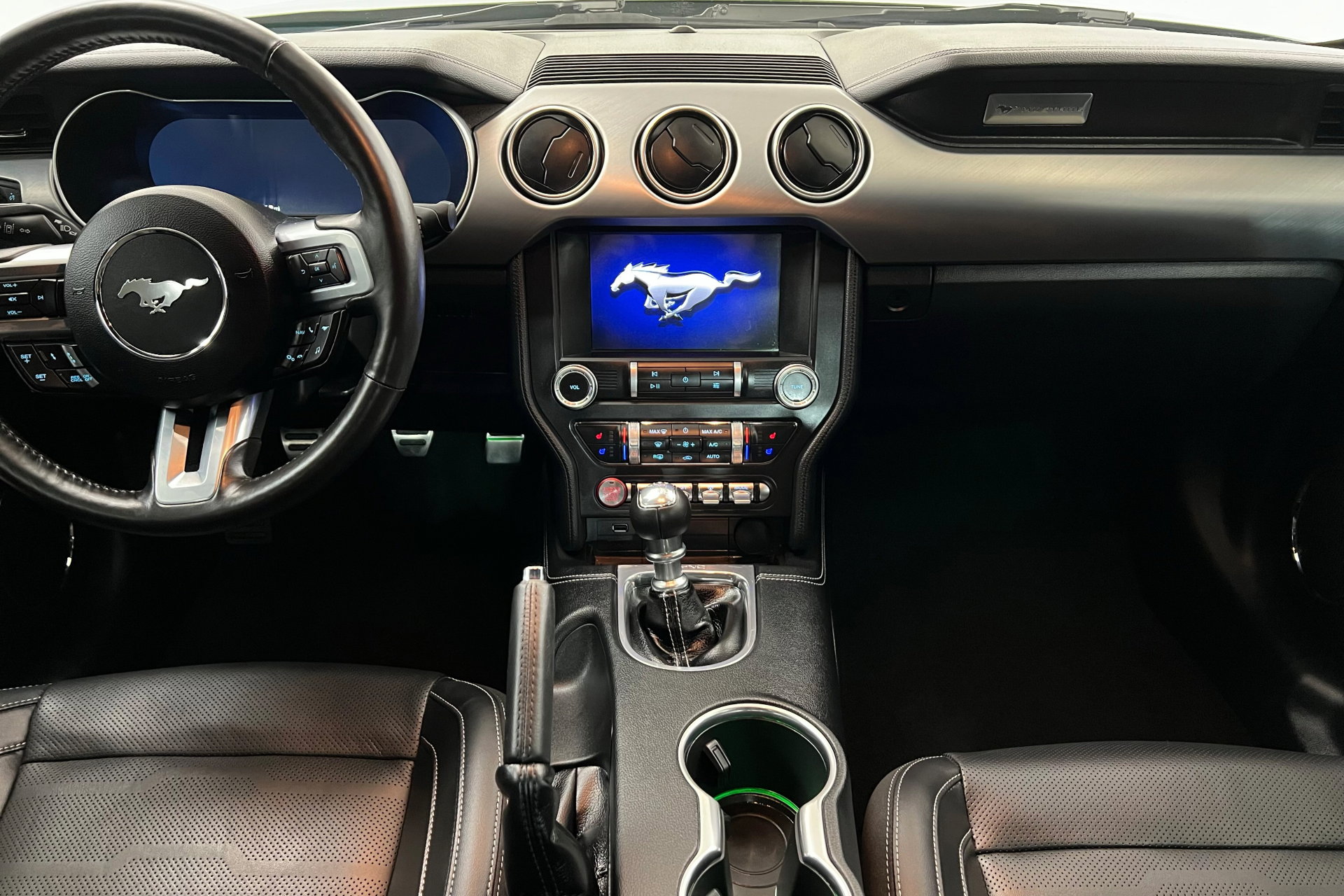 2022 Ford Mustang GT Premium photo 13