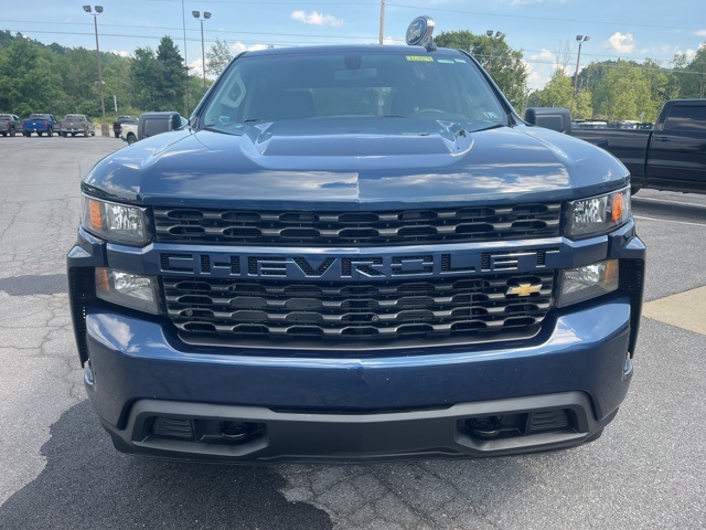 2021 Chevrolet Silverado 1500 Custom photo 2