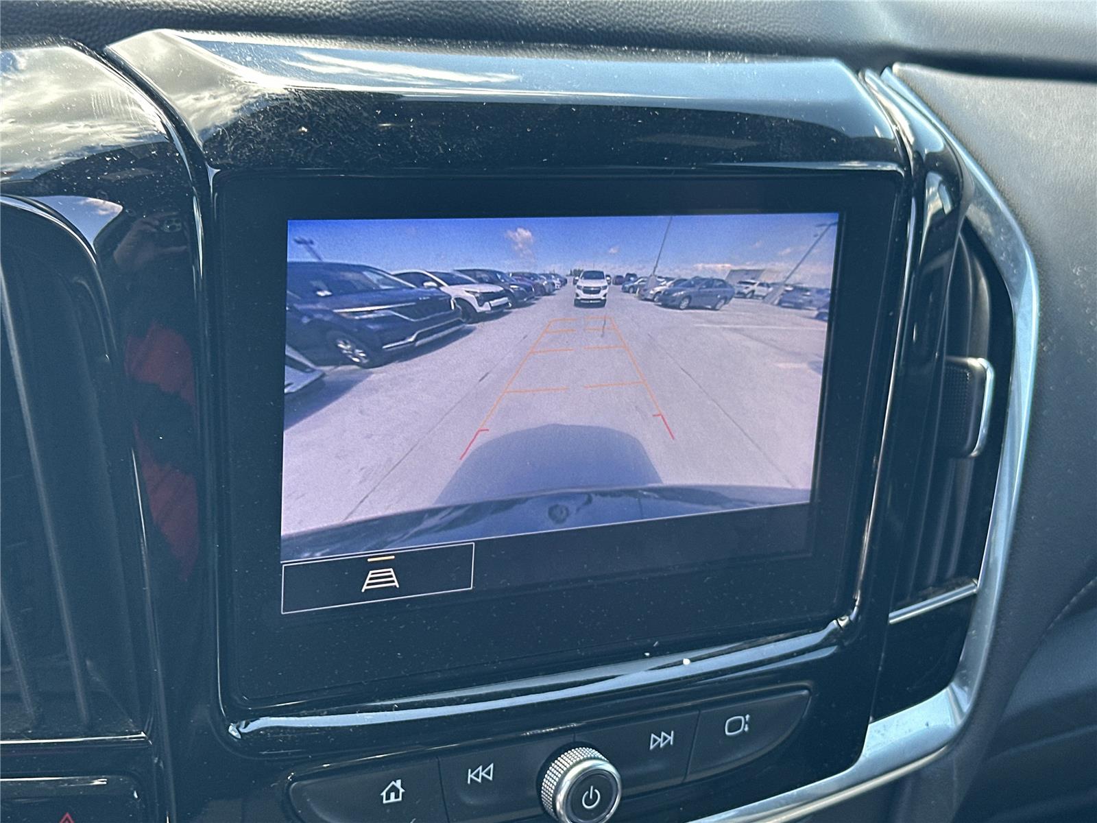 2023 Chevrolet Traverse Leather photo 16