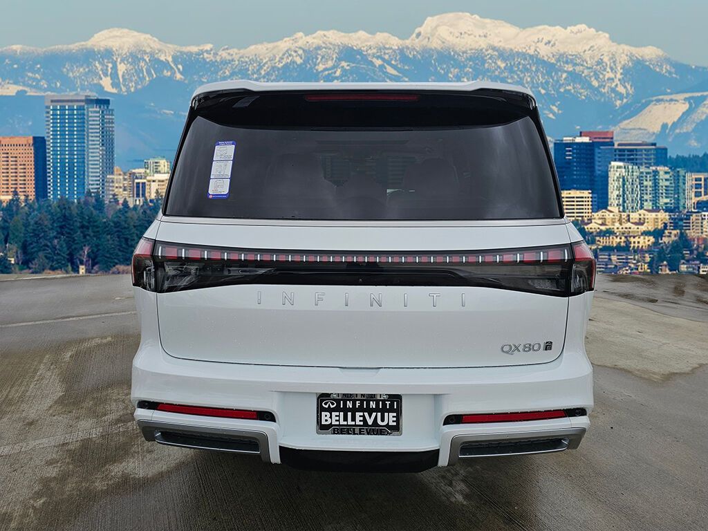 2025 Infiniti QX80 Luxe photo 4