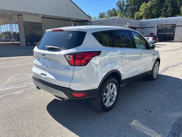 2019 Ford Escape SE photo 4