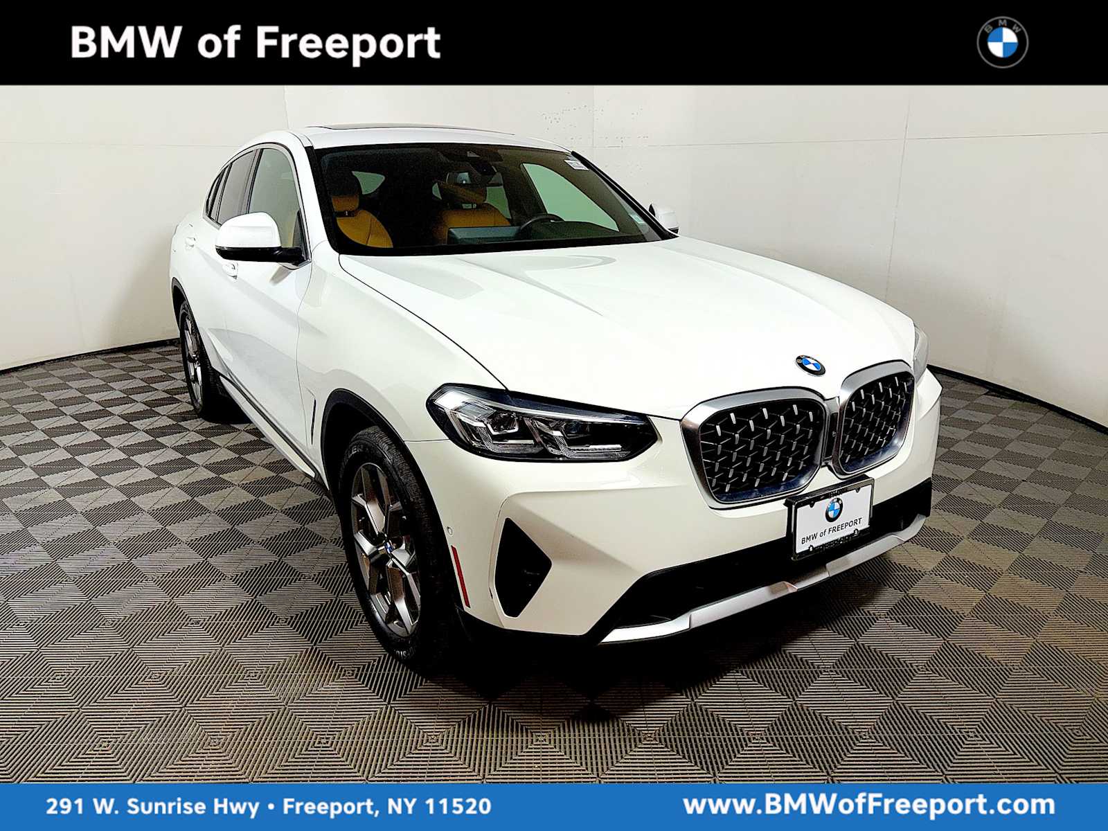 2022 BMW X4 30i's photo