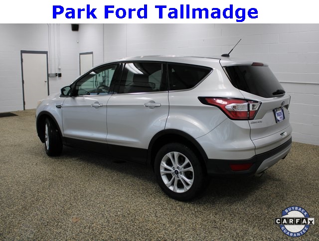 Used 2017 Ford Escape SE with VIN 1FMCU0GD1HUC45867 for sale in Tallmadge, OH