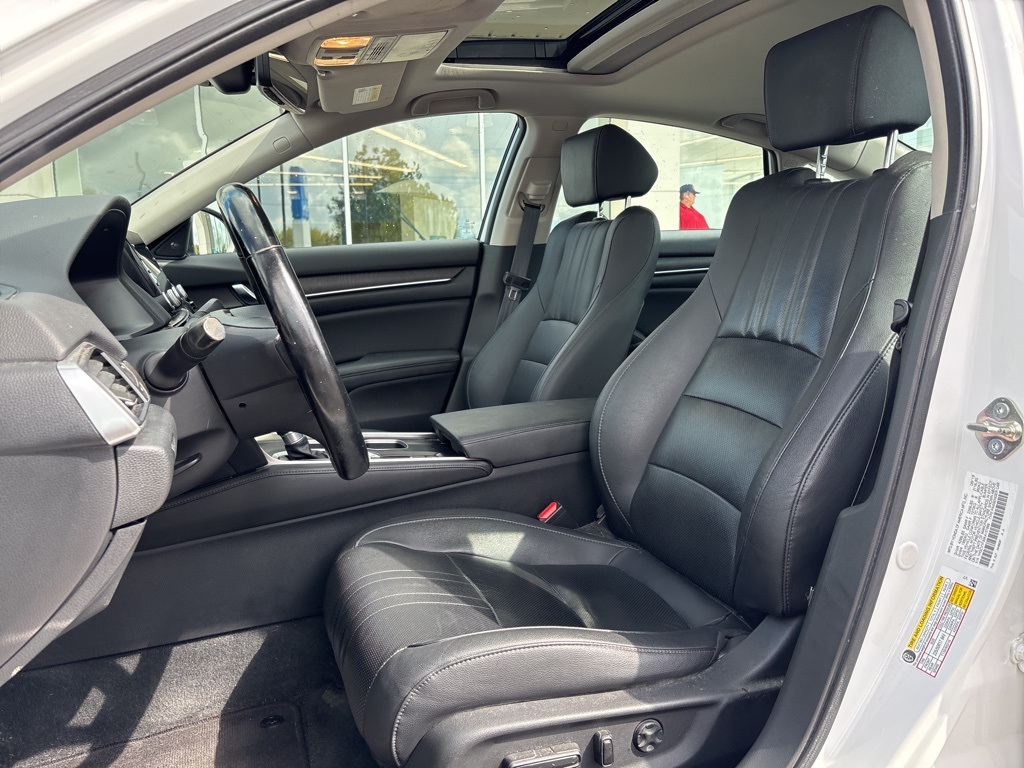 2019 Honda Accord EX-L photo 10