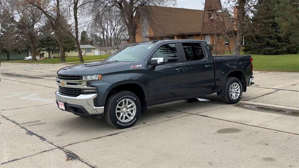 2019 Chevrolet Silverado 1500 LT photo 3