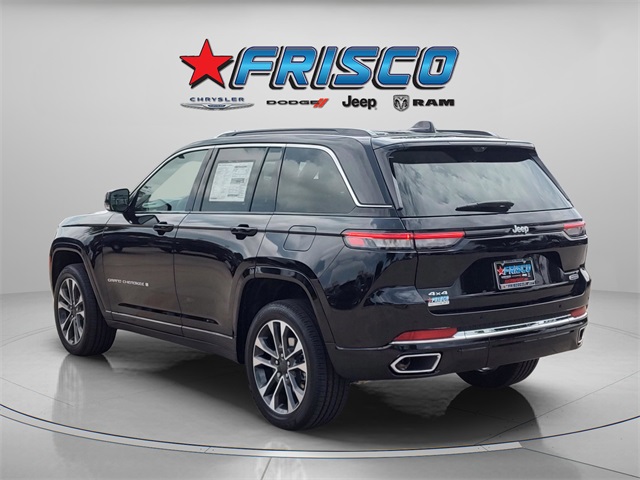 2025 Jeep Grand Cherokee Overland photo 3