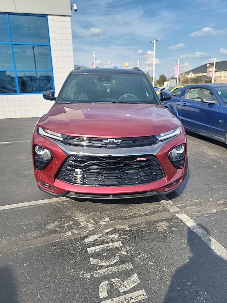 2023 Chevrolet Trailblazer RS photo 2