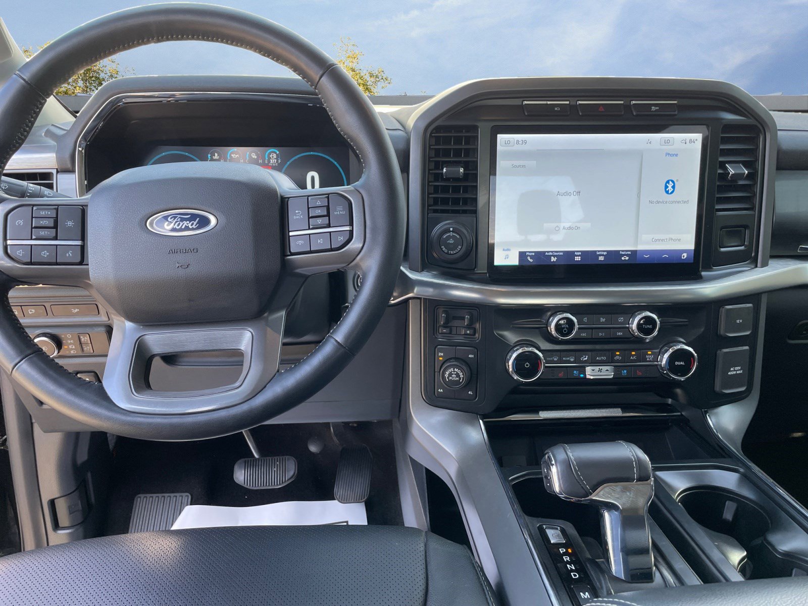 2022 Ford F-150 Lariat photo 9
