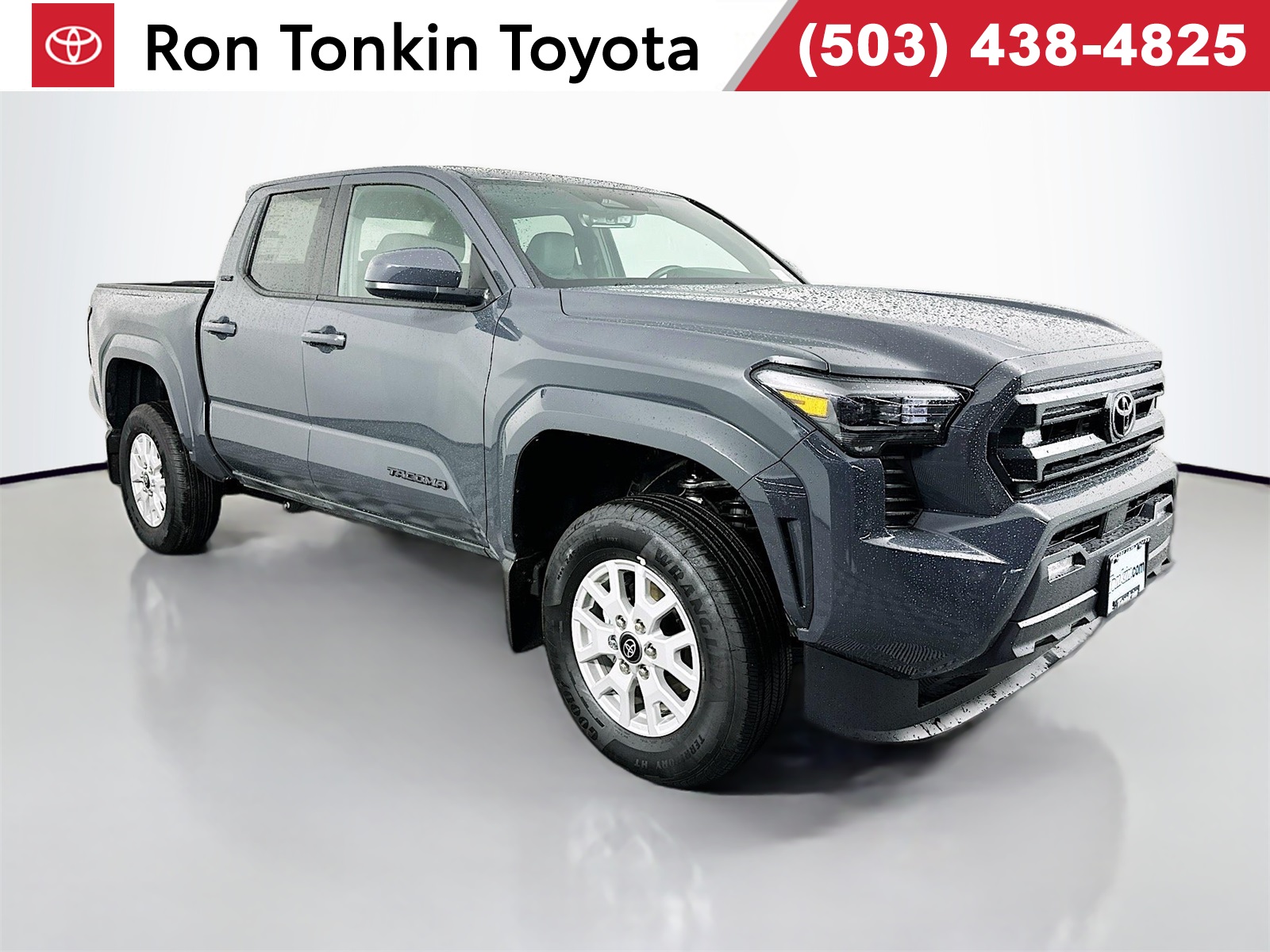 2025 Toyota Tacoma SR5's photo