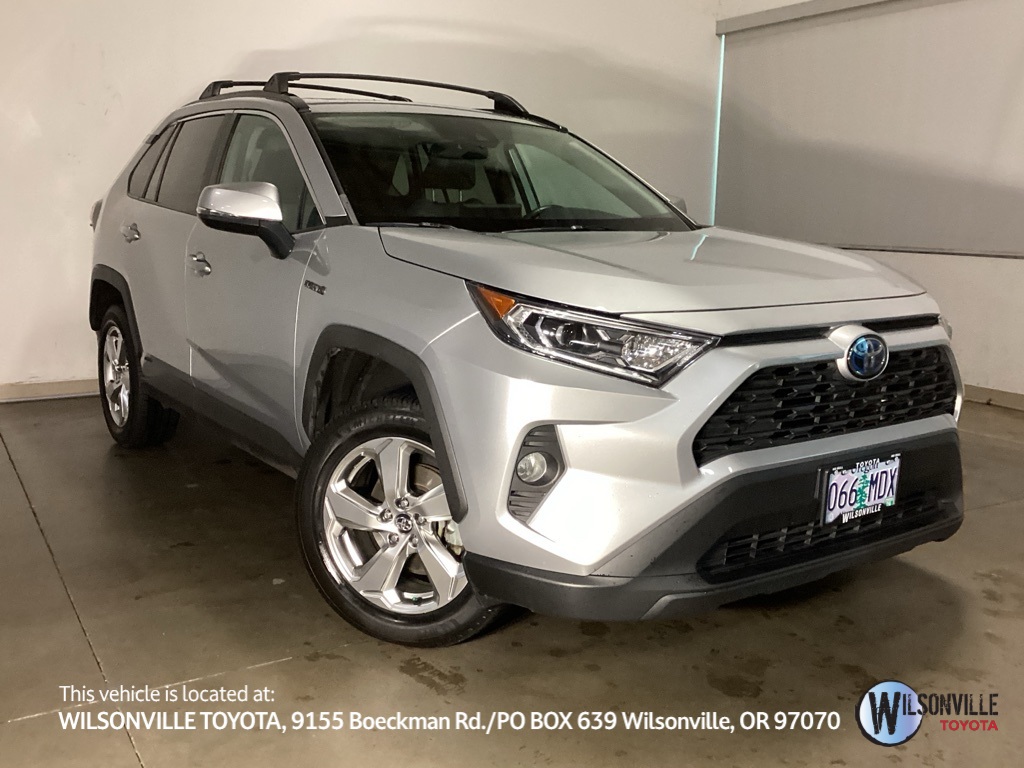 2021 Toyota RAV4 XLE Premium's photo