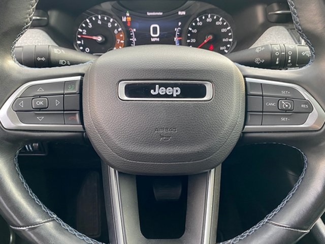 2022 Jeep Compass Latitude photo 9