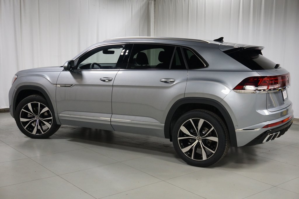 2025 Volkswagen Atlas Cross Sport SEL Premium R-Line photo 10