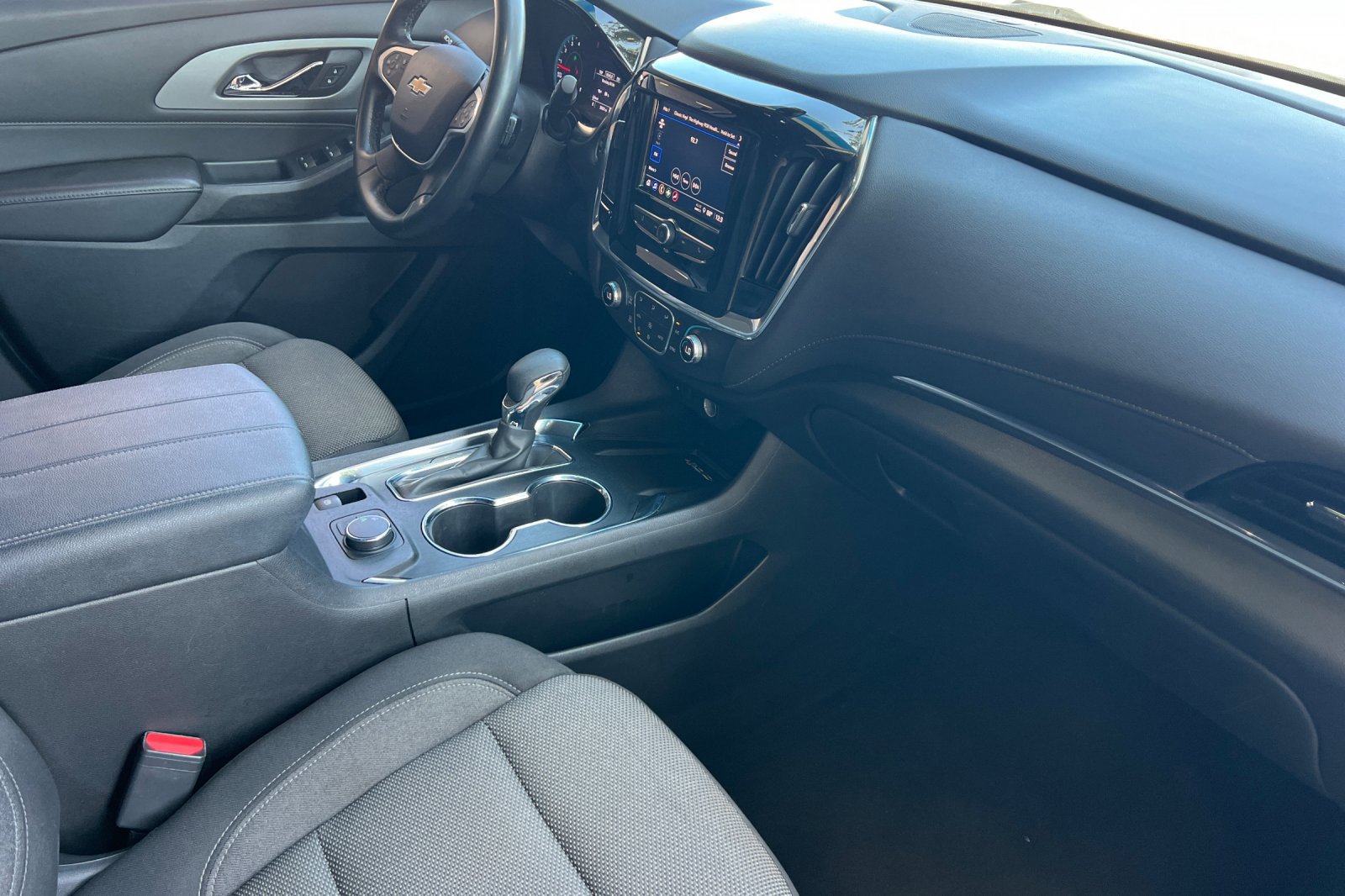 2023 Chevrolet Traverse Cloth photo 15